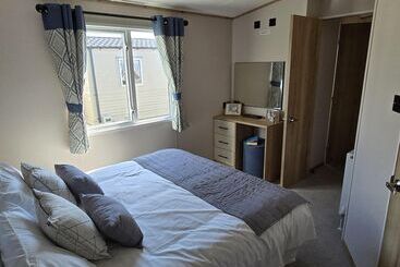 هتل Stunning Brand New 2024 Sunset Lodge, Whitstable