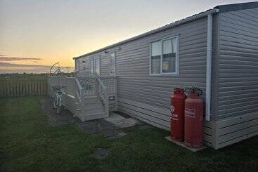 هتل Stunning Brand New 2024 Sunset Lodge, Whitstable