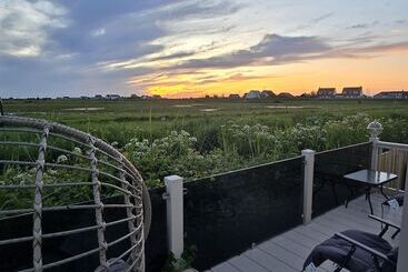 هتل Stunning Brand New 2024 Sunset Lodge, Whitstable