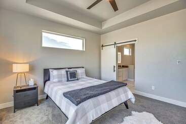 Luxe Living: Grand Junction Home W/ Hot Tub, Views