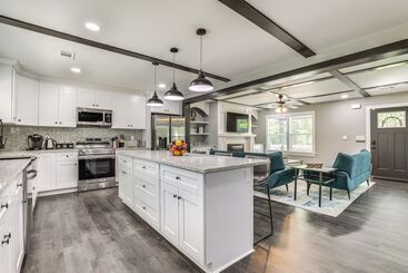 Modern Decatur Gem W/ Deck, 10 Mi To Atlanta