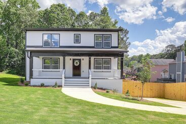 Modern Decatur Gem W/ Deck, 10 Mi To Atlanta
