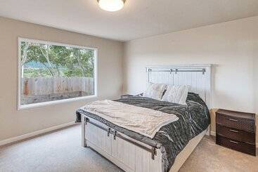 קוטג'' Peaceful Del Rey Oaks Retreat: 2 Mi To Beaches!