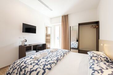 پانسیون La Perla Del Mare Rooms