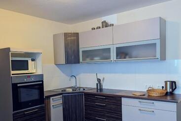 پانسیون Room In Guest Room   2 Room Apartment With Its Own Kitchen And Bathroom