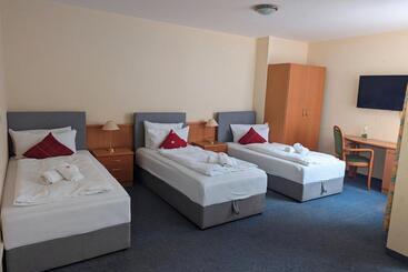 펜션 Room In Guest Room   2 Room Apartment With Its Own Kitchen And Bathroom