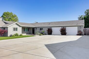 Pet Friendly Hughson Getaway, 9 Mi To Modesto!
