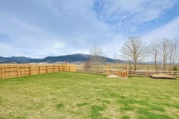 Red Lodge Home W/ Outdoor Kitchen & Fire Table!