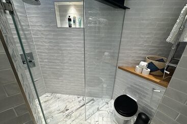 اقامتگاه Centrally Located, Stunning 3bed 2bath, Se1