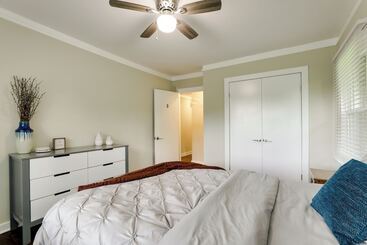 Spacious Atlanta Home W/ Yard ~ 9 Mi To Downtown