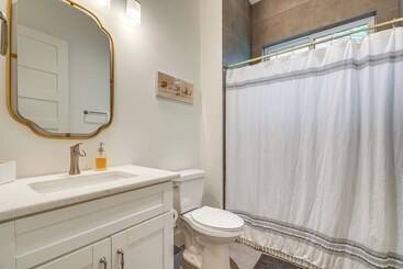 Spacious Austin Home: Near S Congress & Downtown!