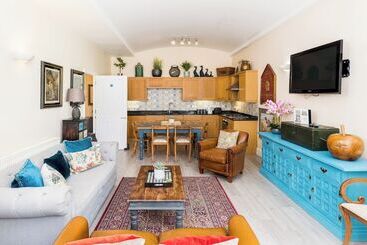 The Judges Lodgings Boutique