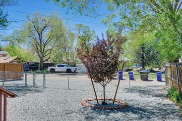 Walk To Courthouse Square: Quiet Home W/ Porch