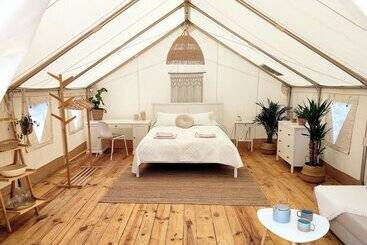 هتل روستایی Tranquilo Glamping