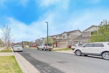 6 Mi To Dia: Denver Home W/ Fenced Yard & Fire Pit