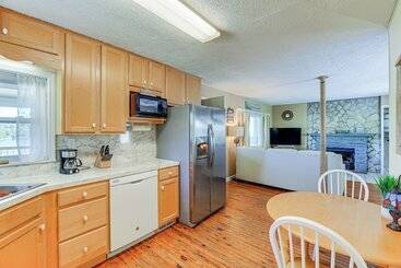 Kingsport  Boone Lake Hideaway  W/ Deck & Views!