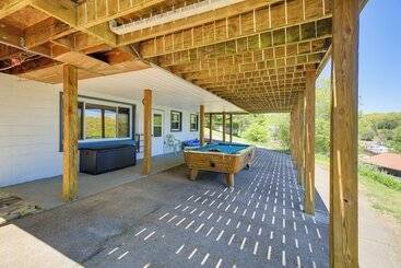 Kingsport  Boone Lake Hideaway  W/ Deck & Views!