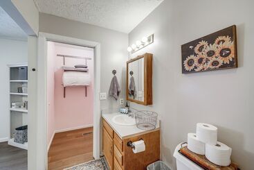 Lovely Terre Haute Home W/ Private Yard & Hot Tub!