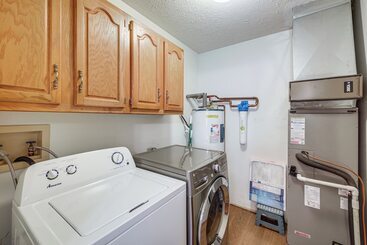 Lovely Terre Haute Home W/ Private Yard & Hot Tub!