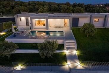 Merelia Villas Luxury