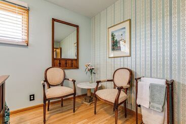 Pet Friendly Lincoln Home: 1 Mi To Gateway Mall