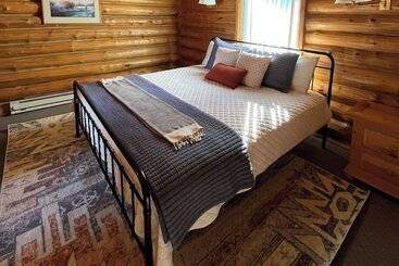 קוטג'' Red Canyon Lodge