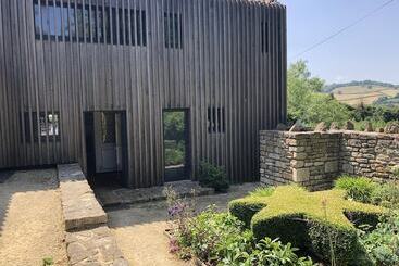 اقامتگاه Award Winning 6 Bed Hot Tub House In Batheaston