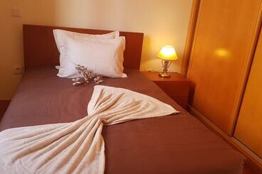 اقامتگاه Remarkable 3 Bed House In Machico