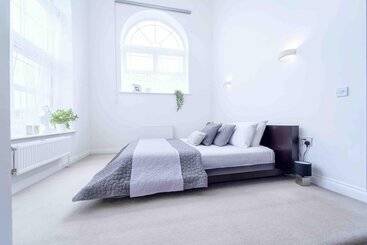 레지던스 Stunning 4 Bed House In Camberley