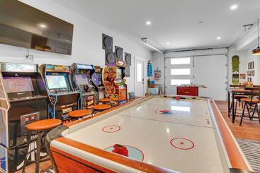 Swanton Retreat W/ Game Room, Hot Tub & Trails!