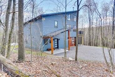 Swanton Retreat W/ Game Room, Hot Tub & Trails!