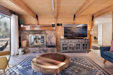 Fox & Bears Retreat #2190
