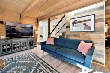 Fox & Bears Retreat #2190
