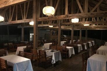 هتل African Sands Lodge