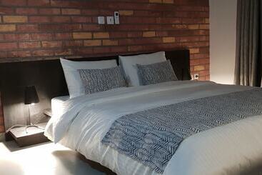 هتل African Sands Lodge