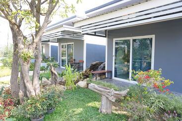 酒店 Thap Luang Resort 1