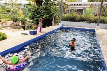 酒店 Thap Luang Resort 1
