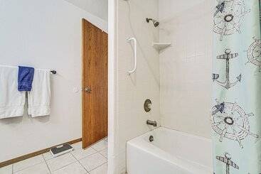 Lake Havasu City Home W/ Patios & Saltwater Pool!