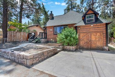 Maltby Modern Log Cabin #2307