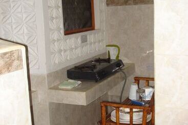 پانسیون Coconut Beach Apartments