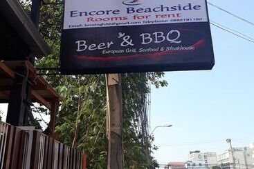 پانسیون Encore Beachside