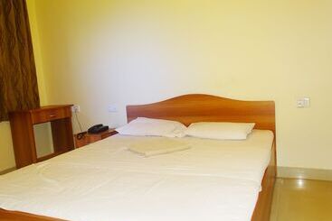 펜션 Gomes Pousada Guest House