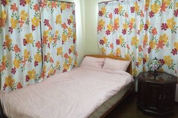 פנסיון Guest House Pono-pono