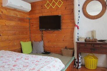 پانسیون Halfway B&b