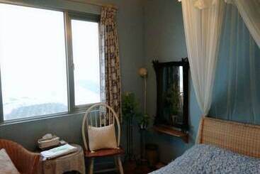 پانسیون Halfway B&b