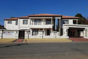 پانسیون Mkhwani Guest House