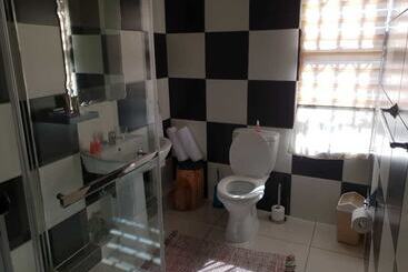 پانسیون Mkhwani Guest House