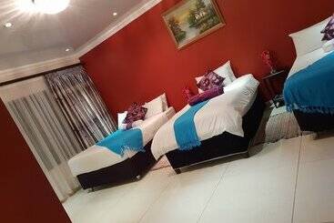 پانسیون Mkhwani Guest House