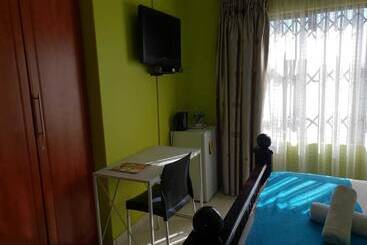 پانسیون Mkhwani Guest House