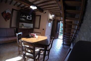 هتل Agriturismo Poggio Della Capanna